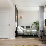 Milestone Center Premium Living By Tribera Aparthotel Krakov