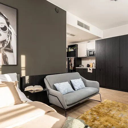 Apartahotel Milestone Center Premium Living By Tribera