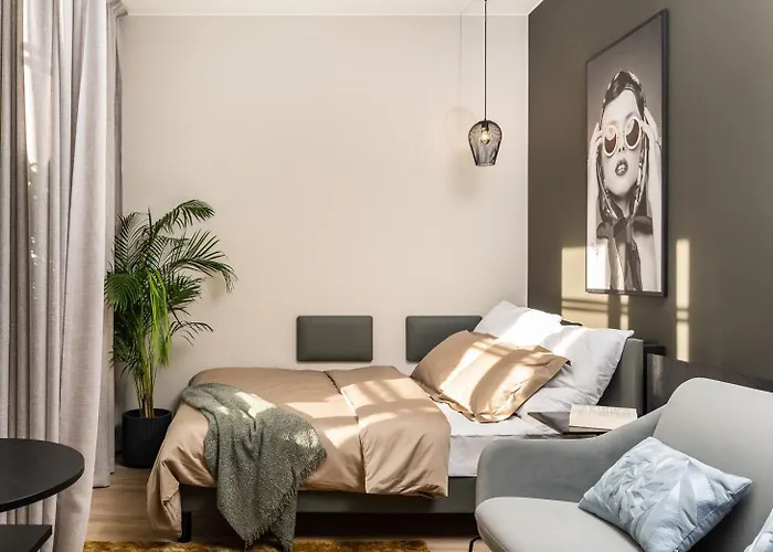 Milestone Center Premium Living By Tribera 4*