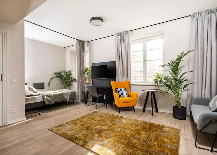 Milestone Center Premium Living By Tribera 4*