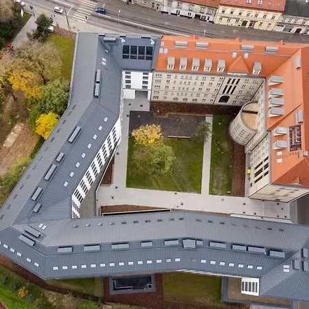 Milestone Center Premium Living By Tribera Lägenhetshotell 4*