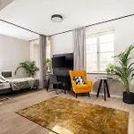 Milestone Center Premium Living By Tribera 3*