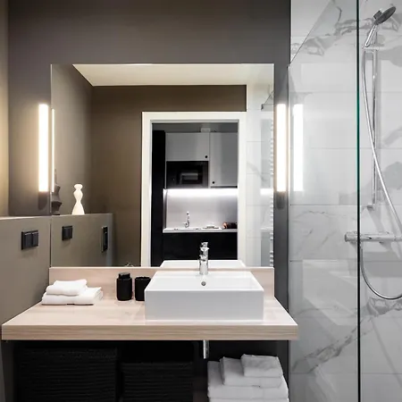 Milestone Center Urban Living Apart Otel Krakow